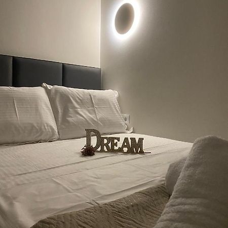Levanda Suites Paralía Buitenkant foto