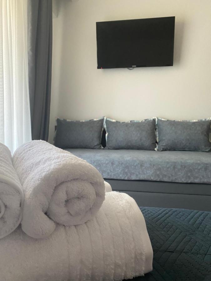 Levanda Suites Paralía Buitenkant foto