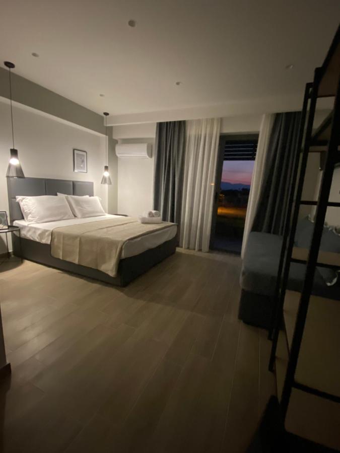 Levanda Suites Paralía Buitenkant foto